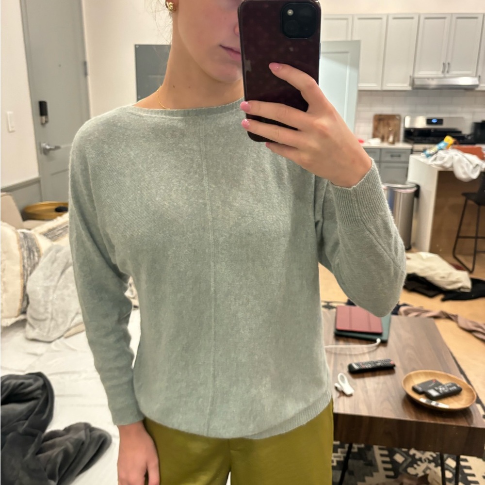 Bianco & Blu Light Sage Wool cashmere  Crewneck Sweater - Made in Italy